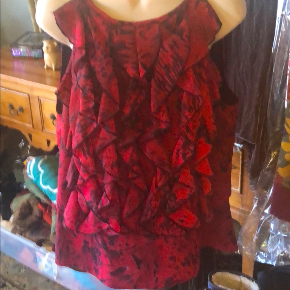 Faux Silk Top..Red & Black Jabot Ruffles.. Sz L-XL